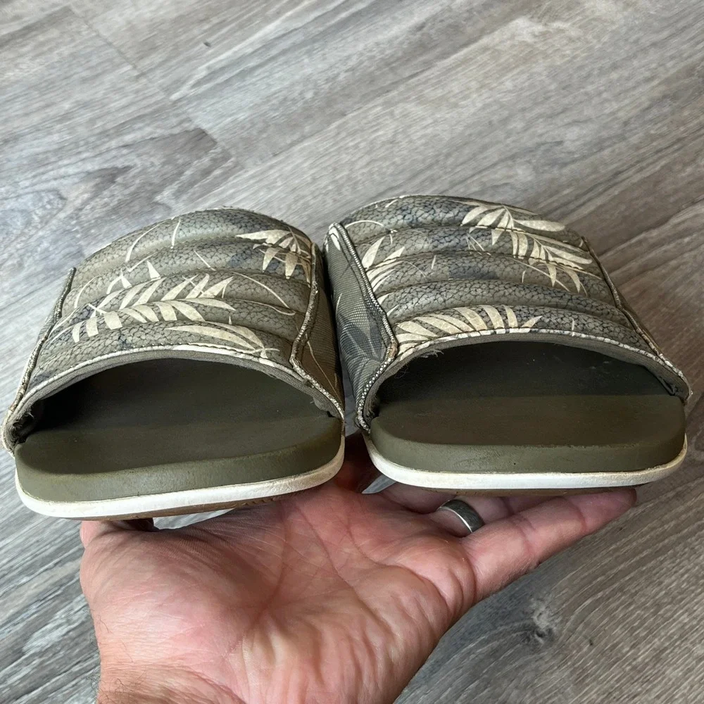 Olukai Maha Olu Slide Mens Olive Green Palm Print Sandals 10517 Size 11